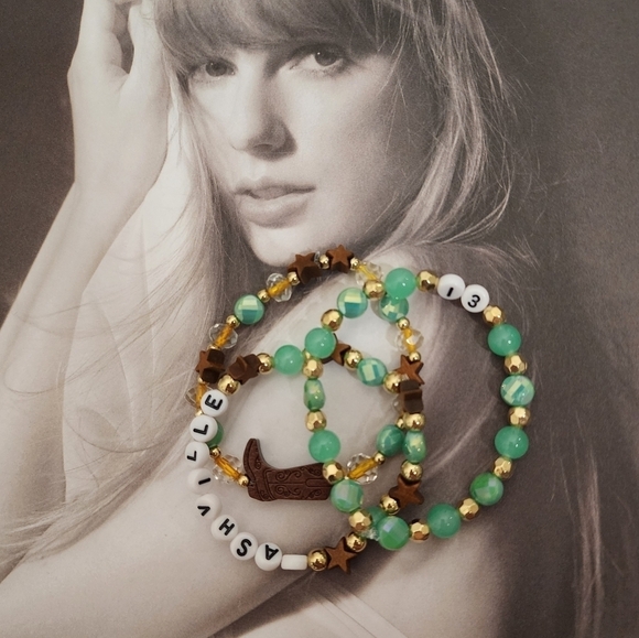 Taylor Swift Nashville Handmade Friendship Bracelets Set Of 3 - Picture 3 of 6